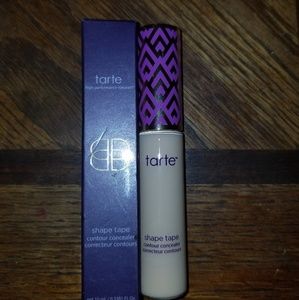 Tarte shape tape in light neutral